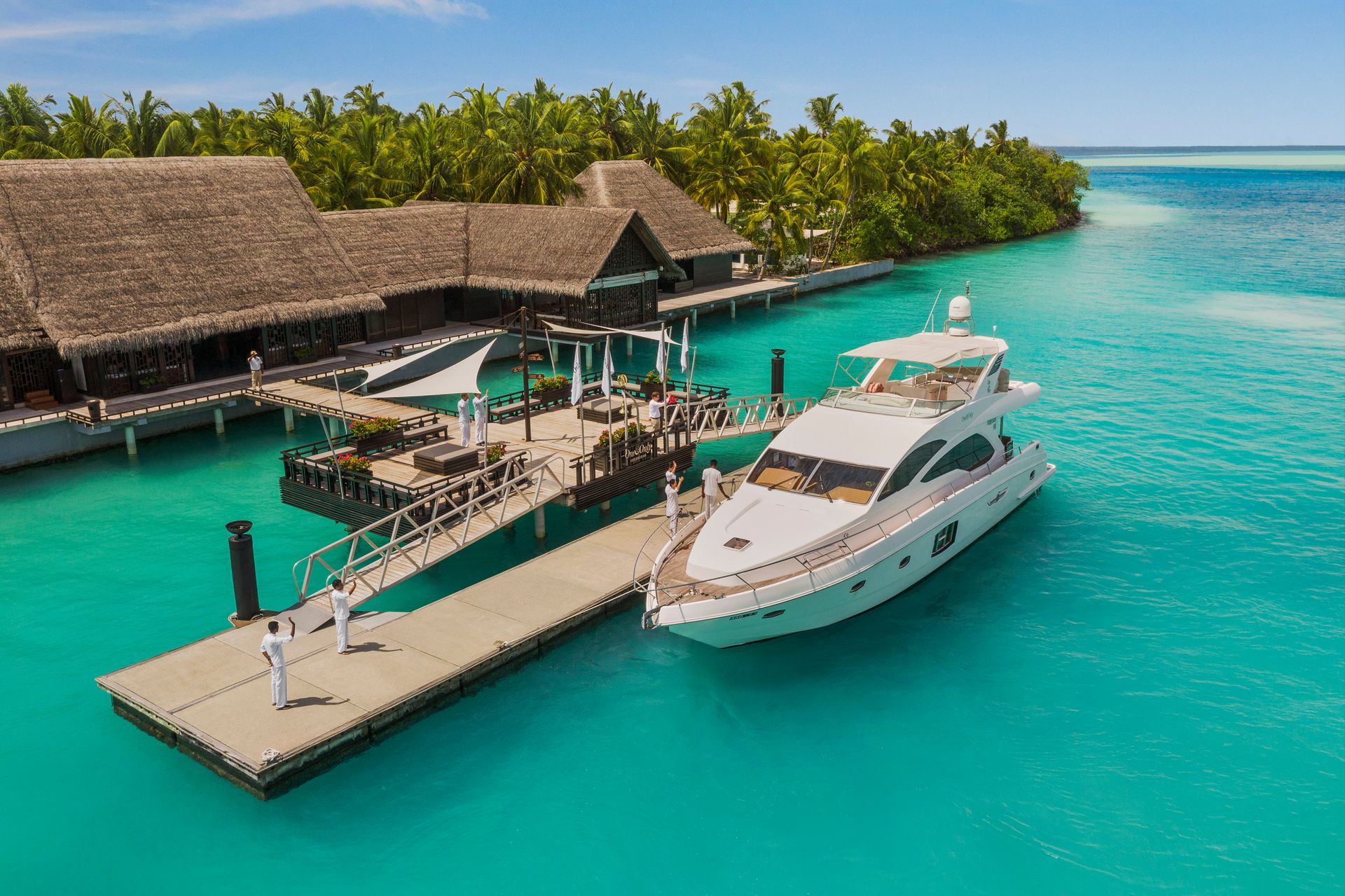 Yacht beside the arrival jetty at One&Only Reethi Rah